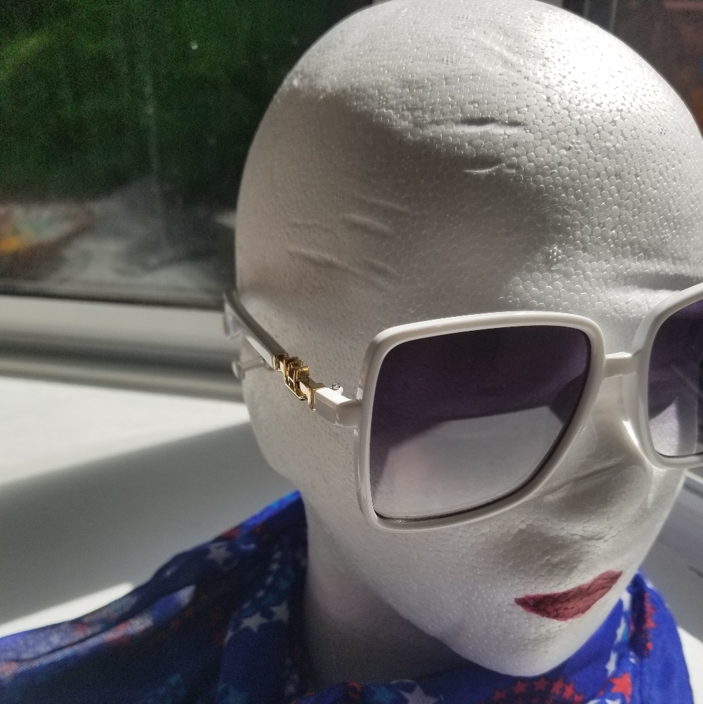 Sunglasses - Picture 2 of 2